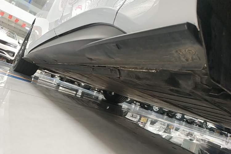 Used Volkswagen ID.3 2023 Pure Smart Edition Left Side Sill