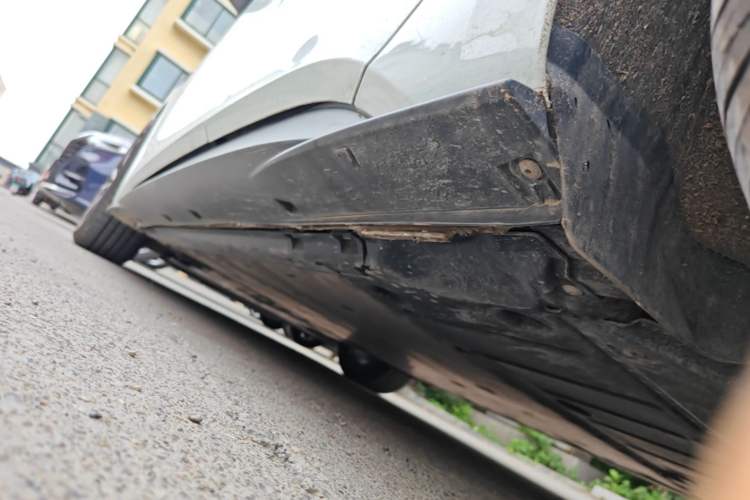 Used Volkswagen ID.3 2023 Upgraded Model Pure Intelligent Enjoyment Version Left Side Sill