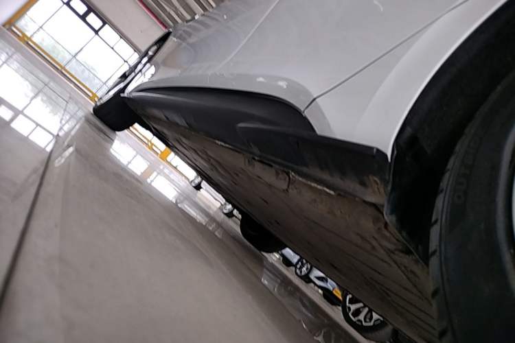 Used Volkswagen ID.3 2023 Upgraded Model Pure Intelligent Enjoyment Version Left Side Sill