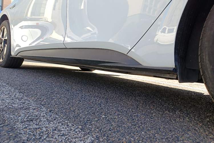 Used Volkswagen ID.3 2023 Upgraded Model Pure Intelligent Enjoyment Version Left Side Sill