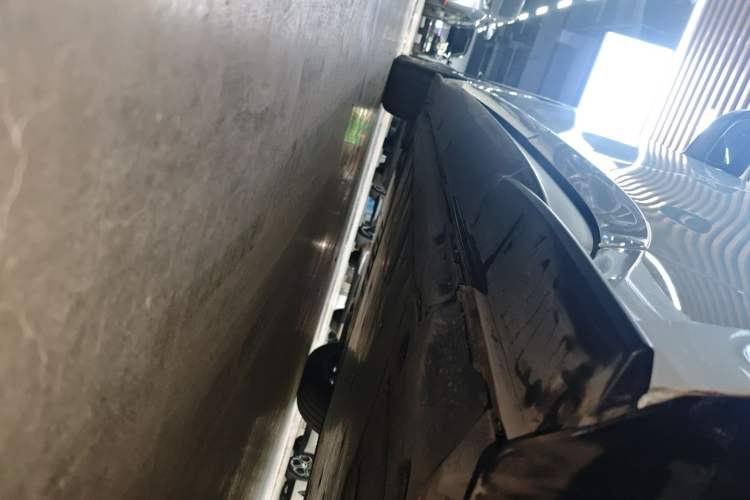Used Volkswagen ID.3 2023 Pure Smart Edition Left Side Sill