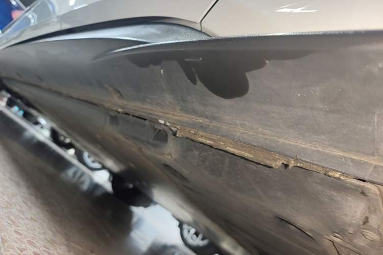 Used Volkswagen ID.3 2023 Upgraded Model Pure Intelligent Enjoyment Version Left Side Sill