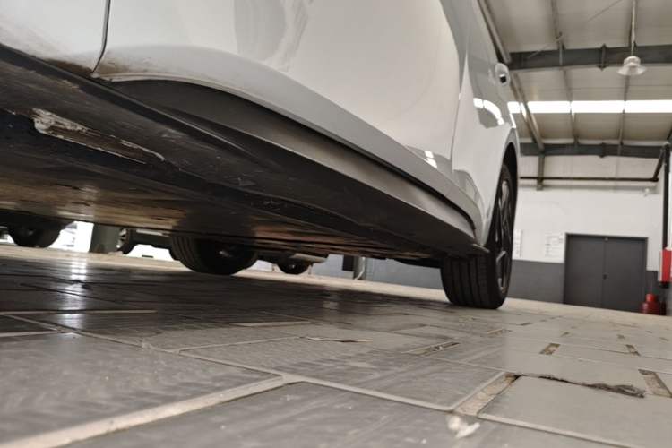 Used Volkswagen ID.3 2023 Upgraded Model Pure Intelligent Enjoyment Version Left Side Sill