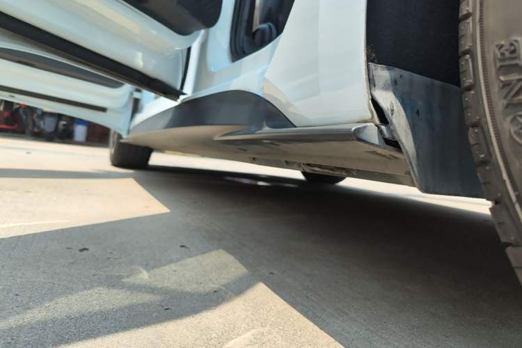 Used Volkswagen ID.3 2023 Upgraded Model Pure Intelligent Enjoyment Version Left Side Sill