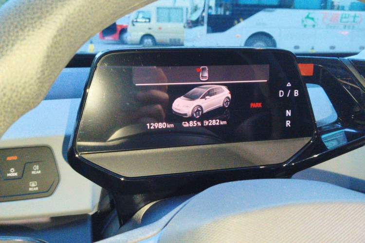 Used Volkswagen ID.3 2023 Upgraded Model Pure Intelligent Enjoyment Version Odometer Close Up