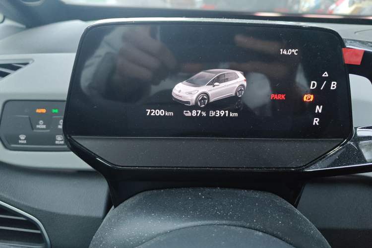 Used Volkswagen ID.3 2023 Upgraded Model Pure Intelligent Enjoyment Version Odometer Close Up