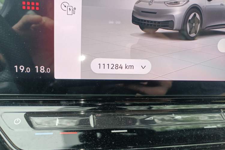 Used Volkswagen ID.3 2023 Upgraded Model Pure Intelligent Enjoyment Version Odometer Close Up