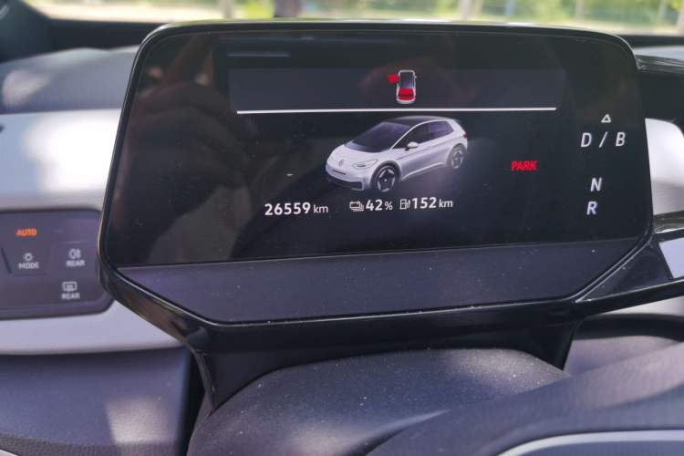 Used Volkswagen ID.3 2023 Upgraded Model Pure Intelligent Enjoyment Version Odometer Close Up