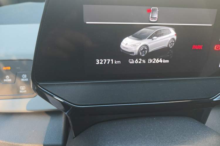 Used Volkswagen ID.3 2023 Upgraded Model Pure Intelligent Enjoyment Version Odometer Close Up