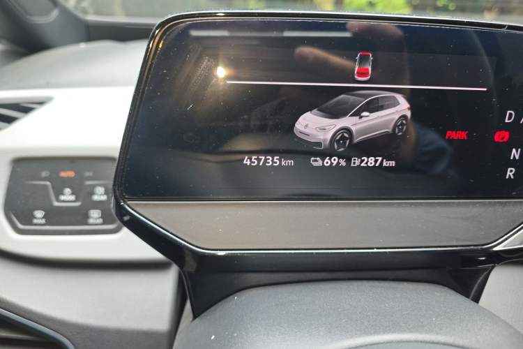 Used Volkswagen ID.3 2023 Pure Smart Edition Odometer Close Up