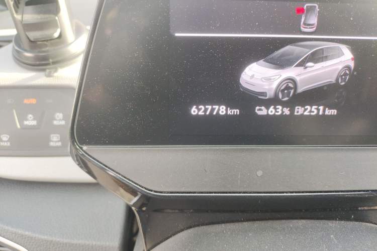 Used Volkswagen ID.3 2023 Upgraded Model Pure Intelligent Enjoyment Version Odometer Close Up