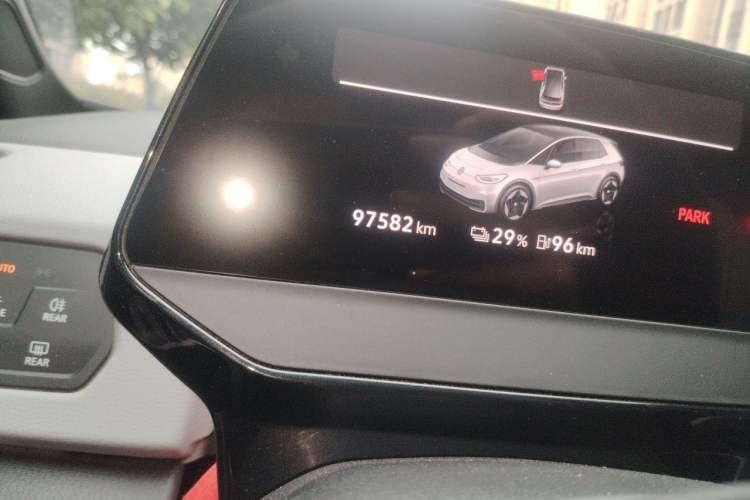 Used Volkswagen ID.3 2023 Upgraded Model Pure Intelligent Enjoyment Version Odometer Close Up