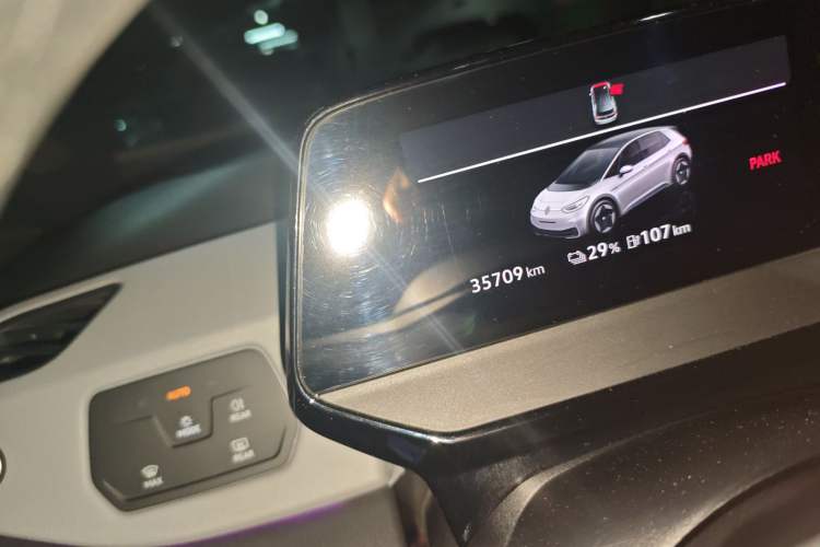 Used Volkswagen ID.3 2023 Upgraded Model Pure Intelligent Enjoyment Version Odometer Close Up