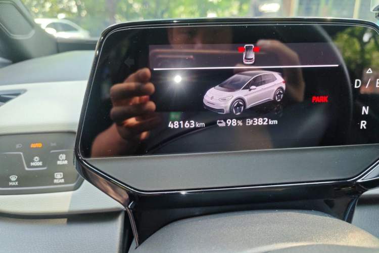 Used Volkswagen ID.3 2023 Upgraded Model Pure Intelligent Enjoyment Version Odometer Close Up
