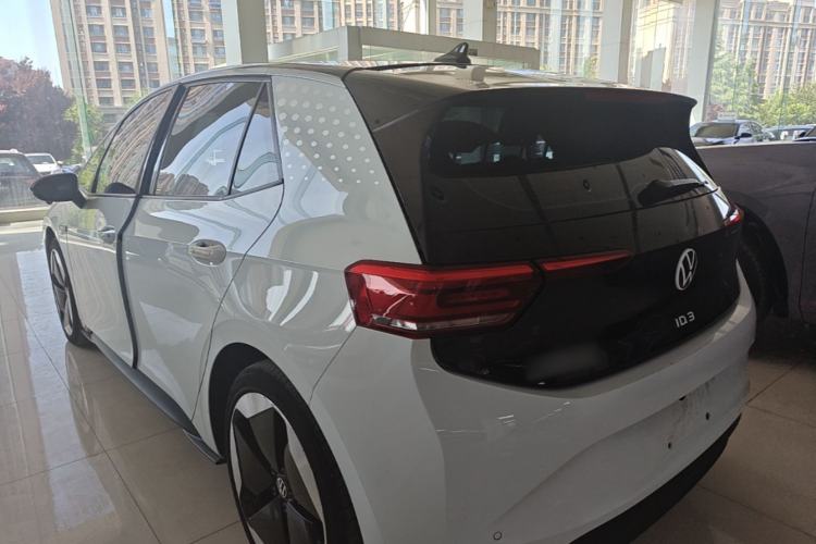 Used Volkswagen ID.3 2023 Pure Smart Edition Rear Left 45 Deg