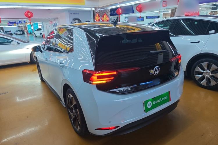 Used Volkswagen ID.3 2023 Pure Smart Edition Rear Left 45 Deg