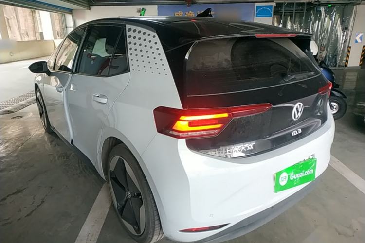 Used Volkswagen ID.3 2023 Pure Smart Edition Rear Left 45 Deg