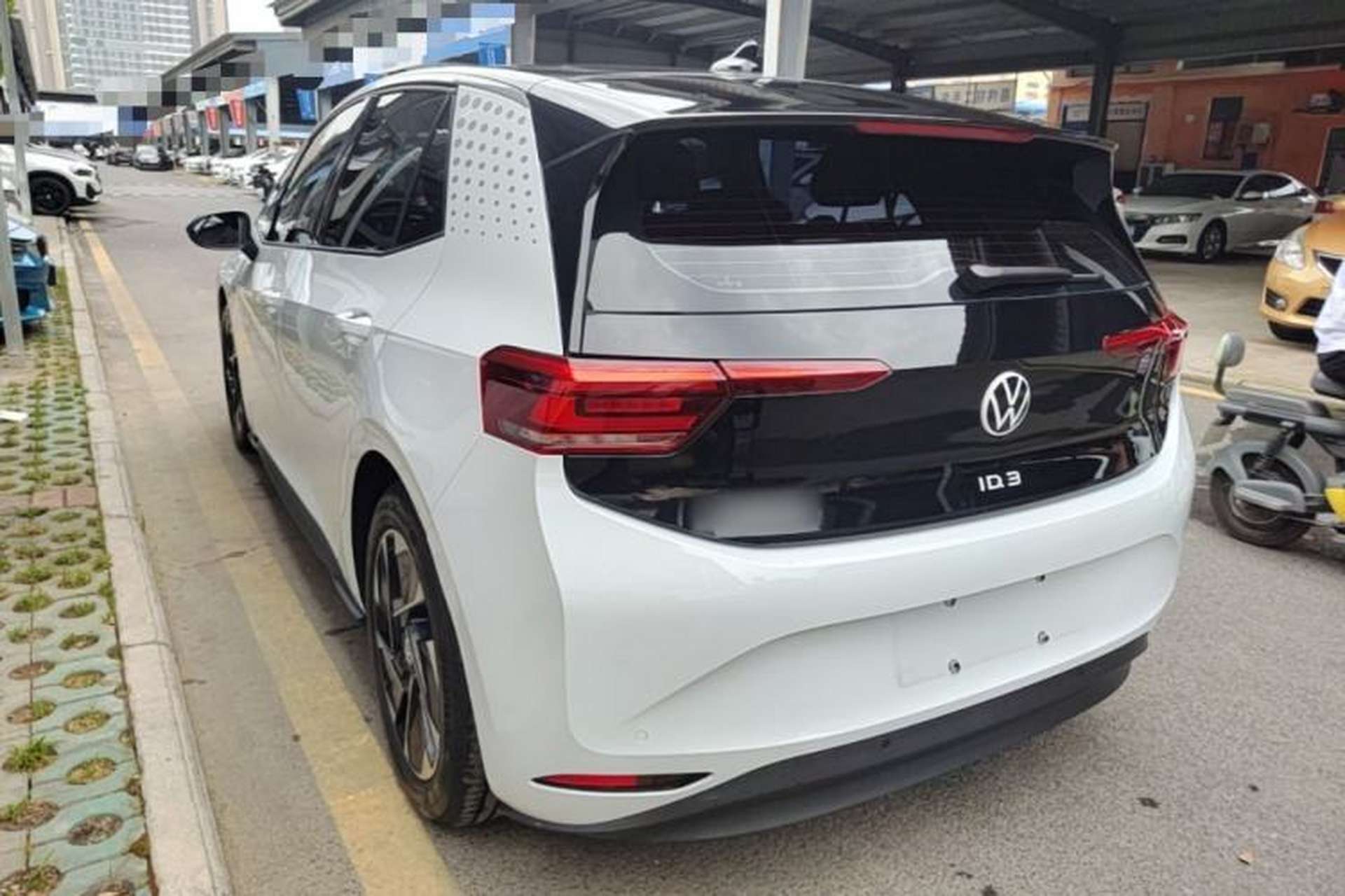 Used Volkswagen ID.3 2023 Pure Smart Edition Rear Left 45 Deg