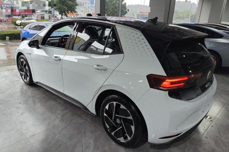 Used Volkswagen ID.3 2023 Upgraded Model Pure Intelligent Enjoyment Version Rear Left 45 Deg