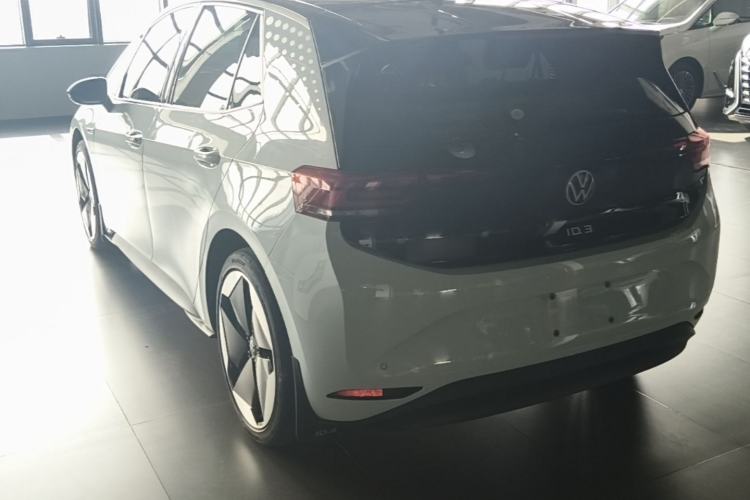 Used Volkswagen ID.3 2023 Pure Smart Edition Rear Left 45 Deg