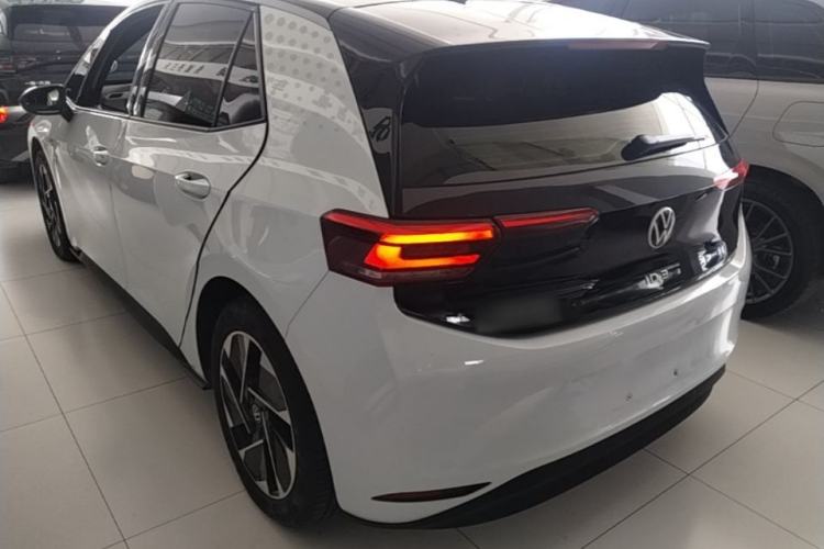Used Volkswagen ID.3 2023 Upgraded Model Pure Intelligent Enjoyment Version Rear Left 45 Deg