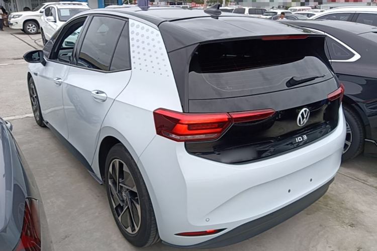 Used Volkswagen ID.3 2023 Pure Smart Edition Rear Left 45 Deg