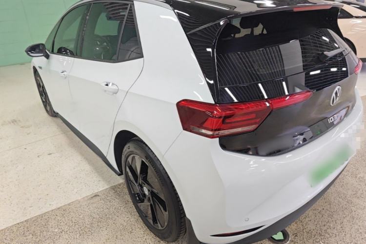 Used Volkswagen ID.3 2023 Pure Smart Edition Rear Left 45 Deg