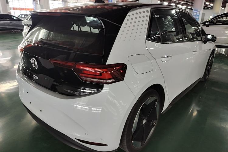 Used Volkswagen ID.3 2023 Upgraded Model Pure Intelligent Enjoyment Version Rear Right 45 Deg