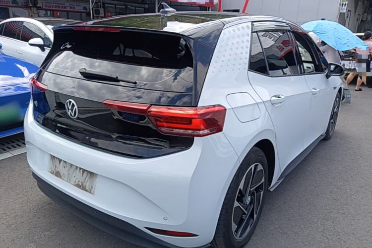 Used Volkswagen ID.3 2023 Pure Smart Edition Rear Right 45 Deg