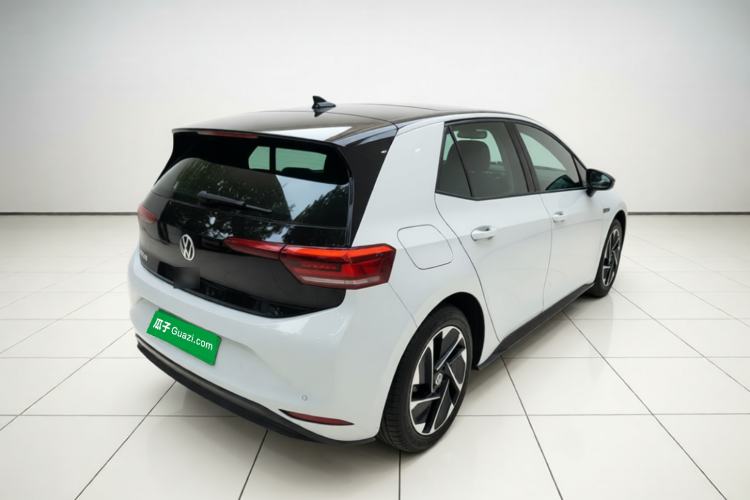 Used Volkswagen ID.3 2023 Upgraded Model Pure Intelligent Enjoyment Version Rear Right 45 Deg