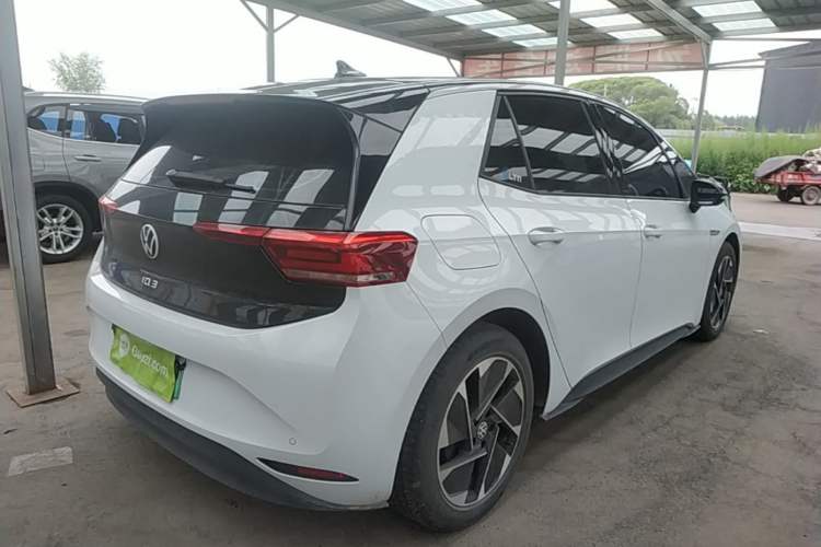 Used Volkswagen ID.3 2023 Upgraded Model Pure Intelligent Enjoyment Version Rear Right 45 Deg