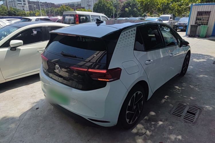 Used Volkswagen ID.3 2023 Pure Smart Edition Rear Right 45 Deg