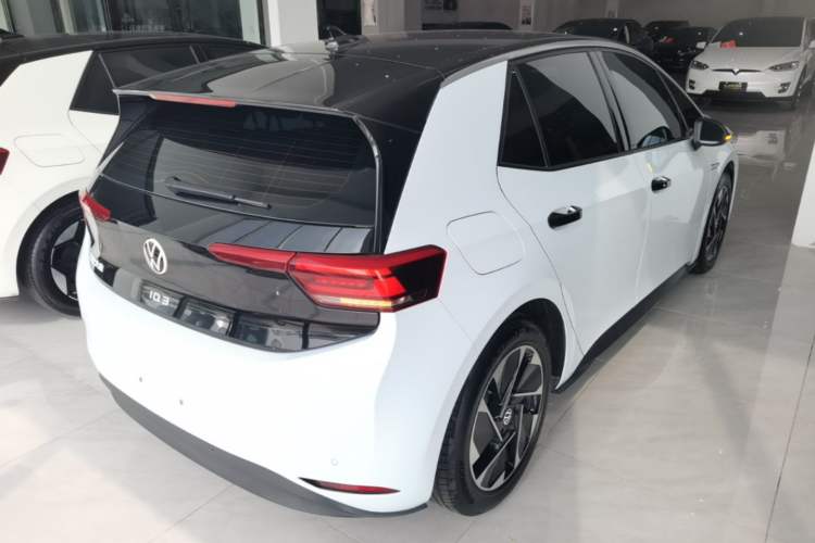 Used Volkswagen ID.3 2023 Upgraded Model Pure Intelligent Enjoyment Version Rear Right 45 Deg
