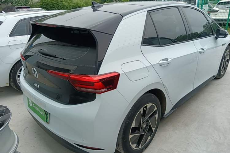 Used Volkswagen ID.3 2023 Upgraded Model Pure Intelligent Enjoyment Version Rear Right 45 Deg