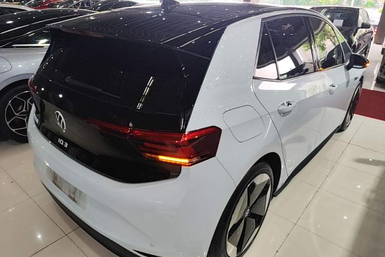 Used Volkswagen ID.3 2023 Upgraded Model Pure Intelligent Enjoyment Version Rear Right 45 Deg