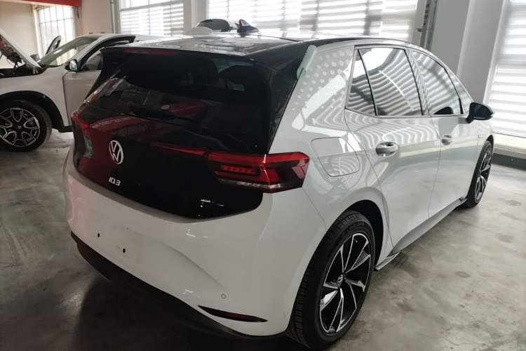 Used Volkswagen ID.3 2023 Upgraded Model Pure Intelligent Enjoyment Version Rear Right 45 Deg