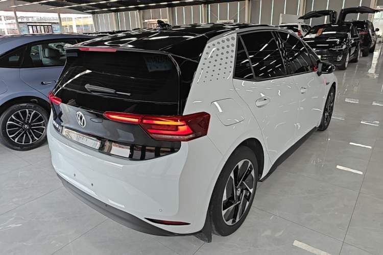 Used Volkswagen ID.3 2023 Upgraded Model Pure Intelligent Enjoyment Version Rear Right 45 Deg