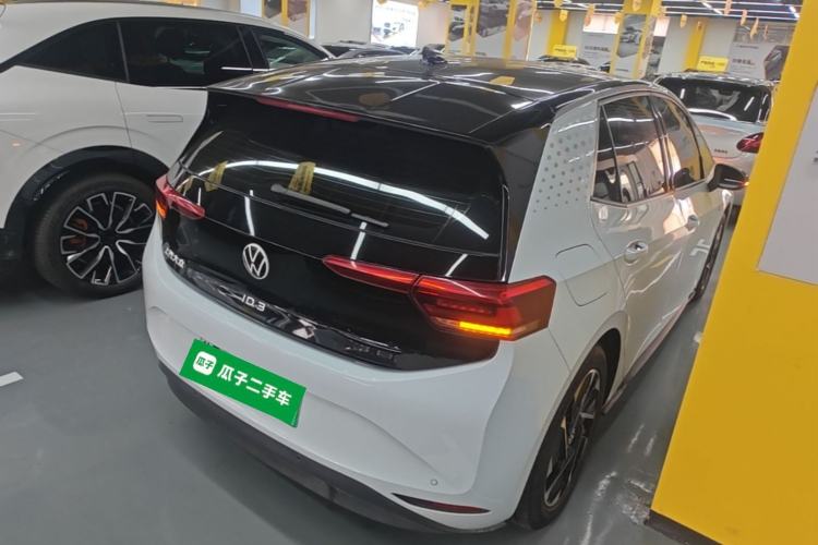 Used Volkswagen ID.3 2023 Pure Smart Edition Rear Right 45 Deg