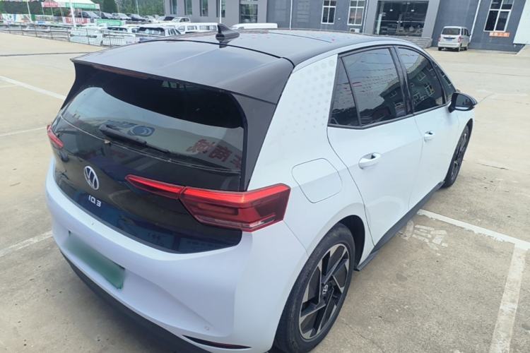 Used Volkswagen ID.3 2023 Pure Smart Edition Rear Right 45 Deg