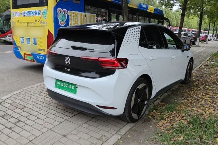 Used Volkswagen ID.3 2023 Intelligent Edition Rear Right 45 Deg