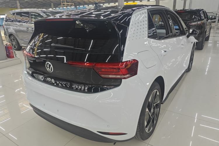 Used Volkswagen ID.3 2023 Pure Smart Edition Rear Right 45 Deg