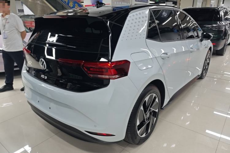 Used Volkswagen ID.3 2023 Upgraded Model Pure Intelligent Enjoyment Version Rear Right 45 Deg