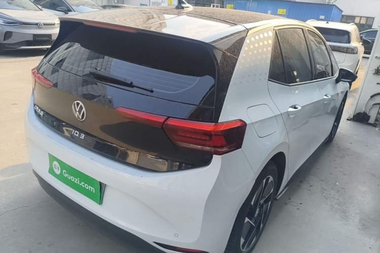 Used Volkswagen ID.3 2023 Pure Smart Edition Rear Right 45 Deg