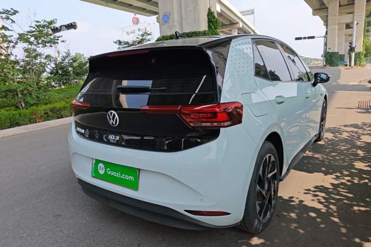 Used Volkswagen ID.3 2023 Upgraded Model Pure Intelligent Enjoyment Version Rear Right 45 Deg
