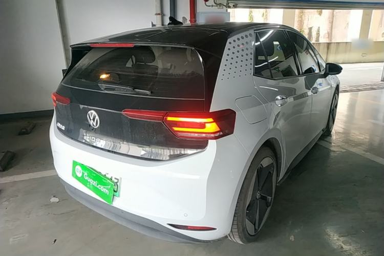 Used Volkswagen ID.3 2023 Pure Smart Edition Rear Right 45 Deg