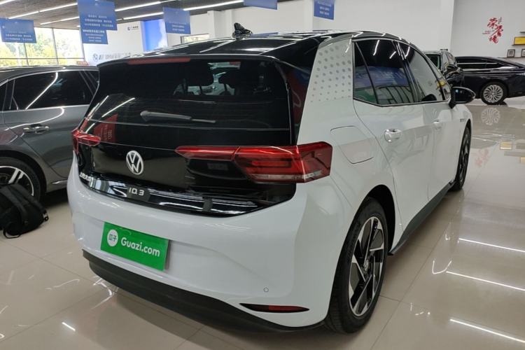 Used Volkswagen ID.3 2023 Upgraded Model Pure Intelligent Enjoyment Version Rear Right 45 Deg