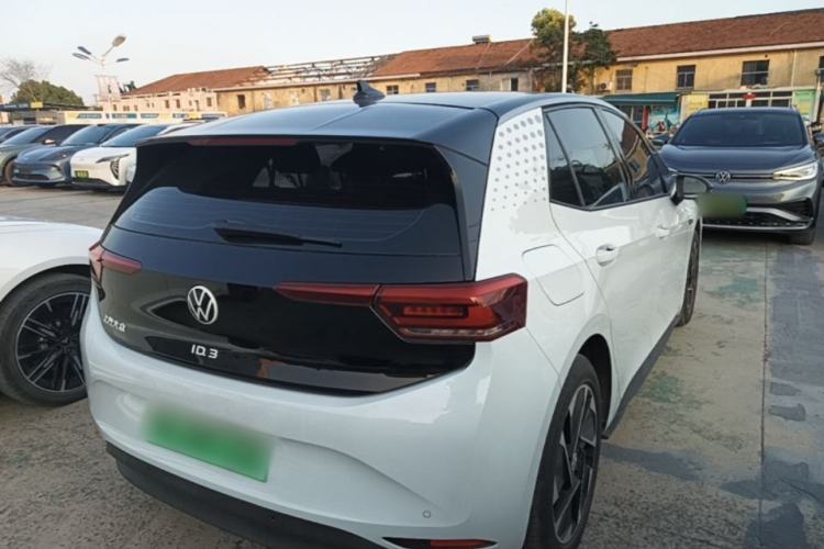 Used Volkswagen ID.3 2023 Pure Smart Edition Rear Right 45 Deg
