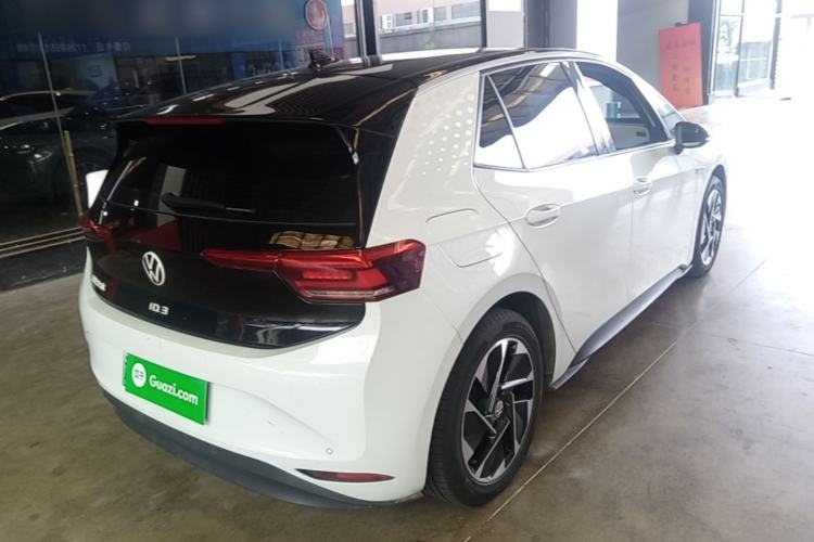 Used Volkswagen ID.3 2023 Pure Smart Edition Rear Right 45 Deg