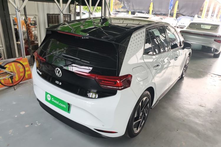 Used Volkswagen ID.3 2023 Pure Smart Edition Rear Right 45 Deg