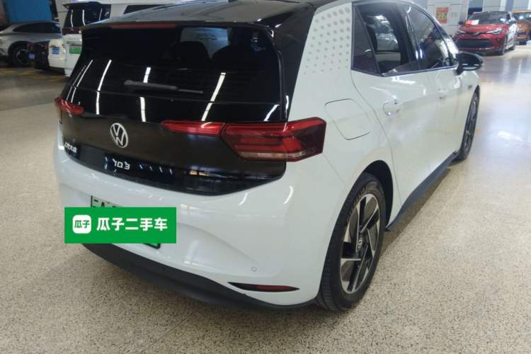 Used Volkswagen ID.3 2023 Upgraded Model Pure Intelligent Enjoyment Version Rear Right 45 Deg